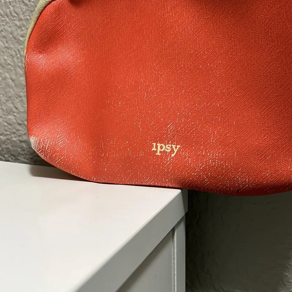 Ipsy Makeup Bag